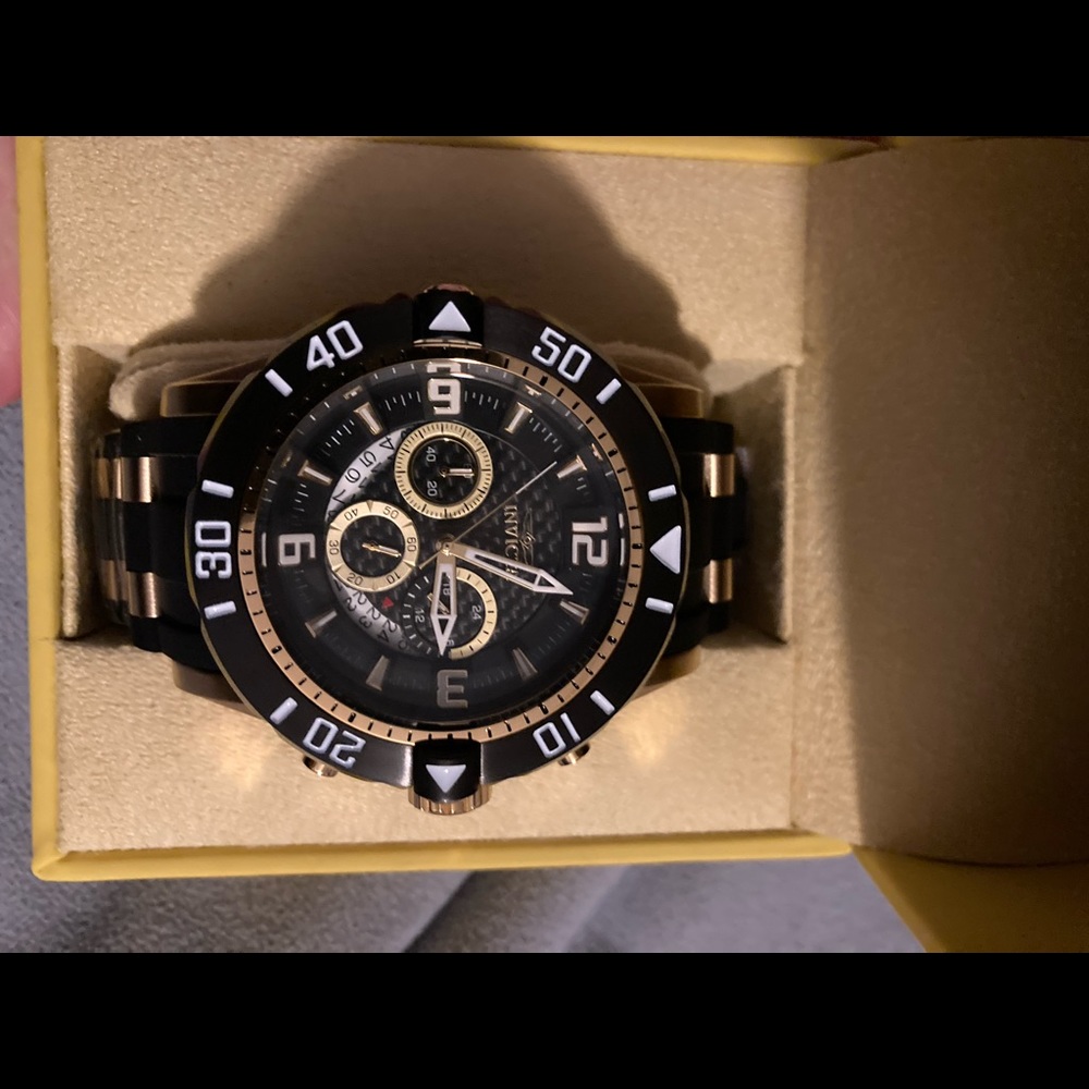 Men’s Diving Watch Black and Gold and Gorgeous!